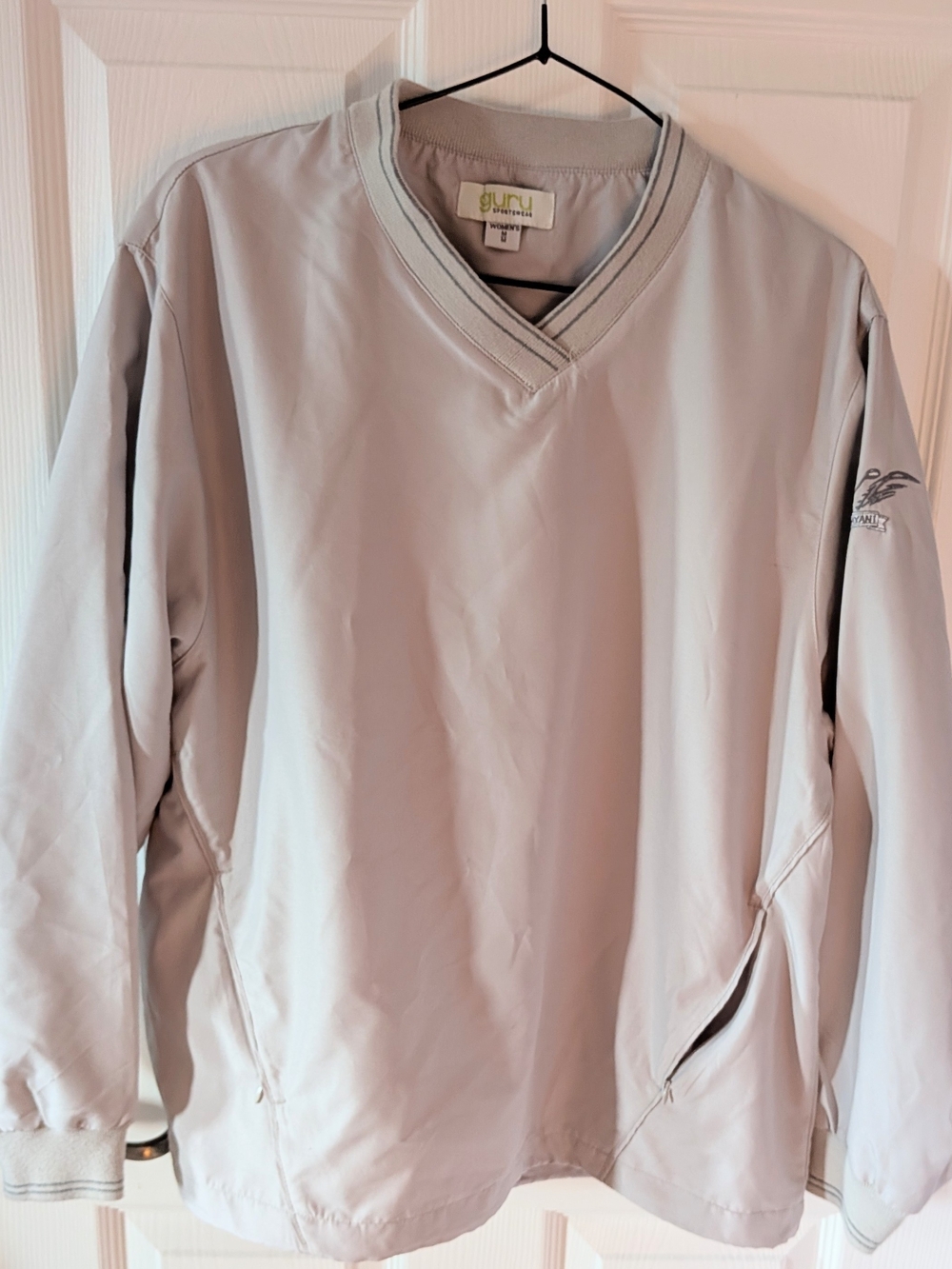 Guru Women's Light Gray V-Neck Utility Pullover Jacket